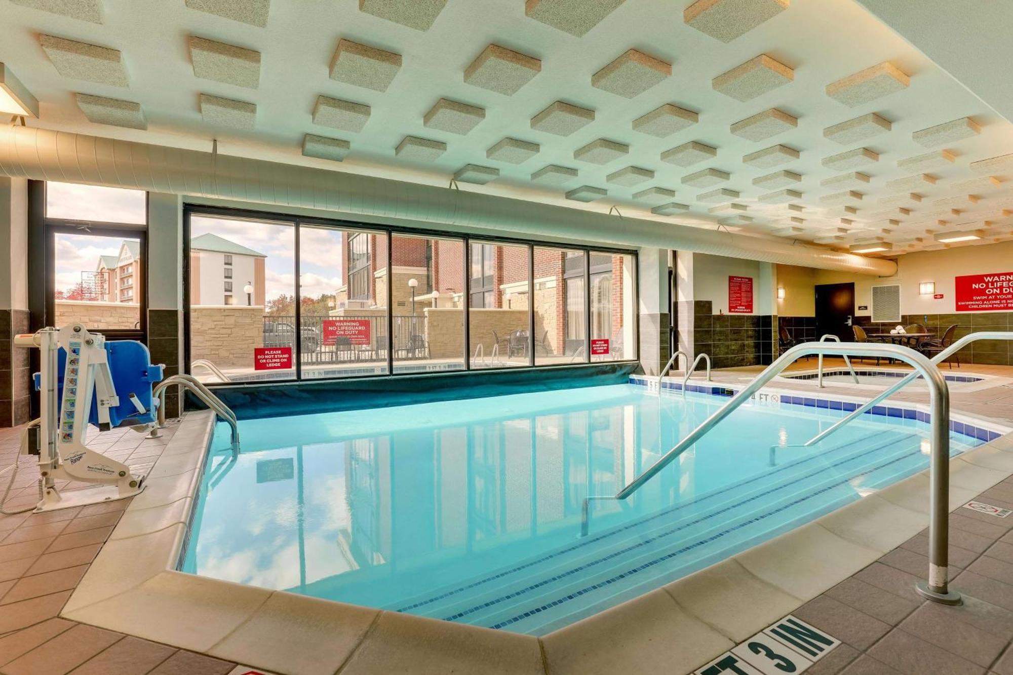 Drury Inn & Suites Columbus Dublin Eksteriør billede